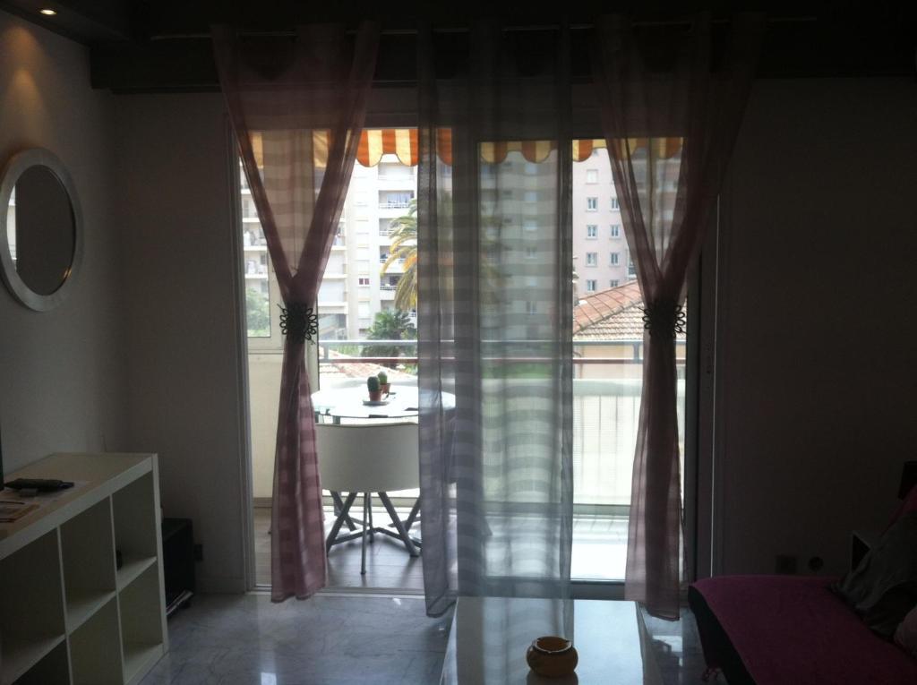 Appartement Les Palmiers Juan-les-Pins Buitenkant foto