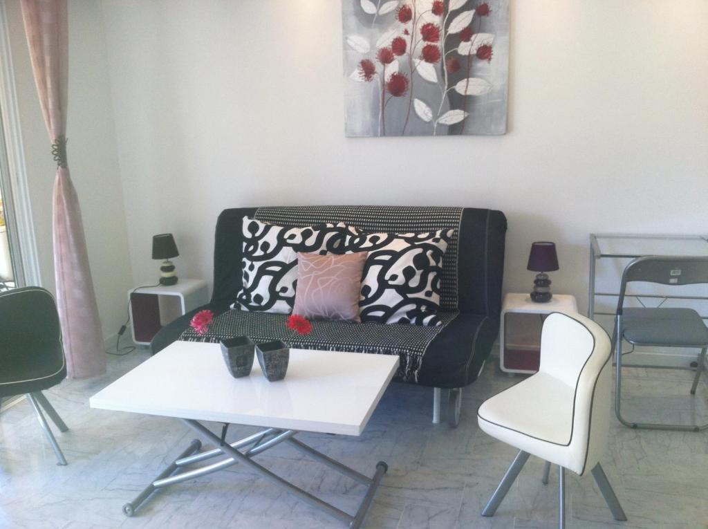 Appartement Les Palmiers Juan-les-Pins Buitenkant foto